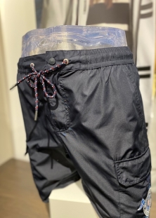 PAUL & SHARK MAILLOT AVEC POCHES À LA CUISSE, 270$